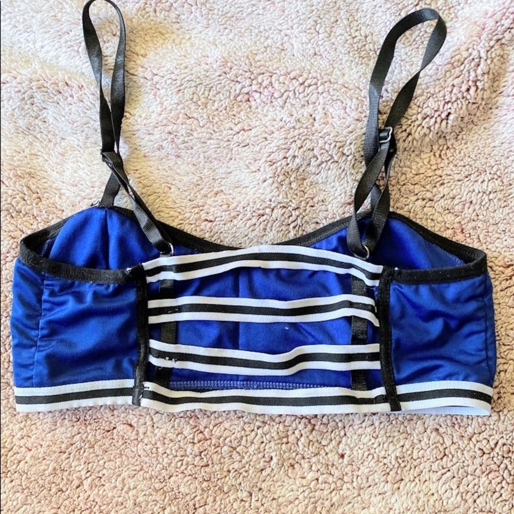 Super cute and strappy bra /swim top